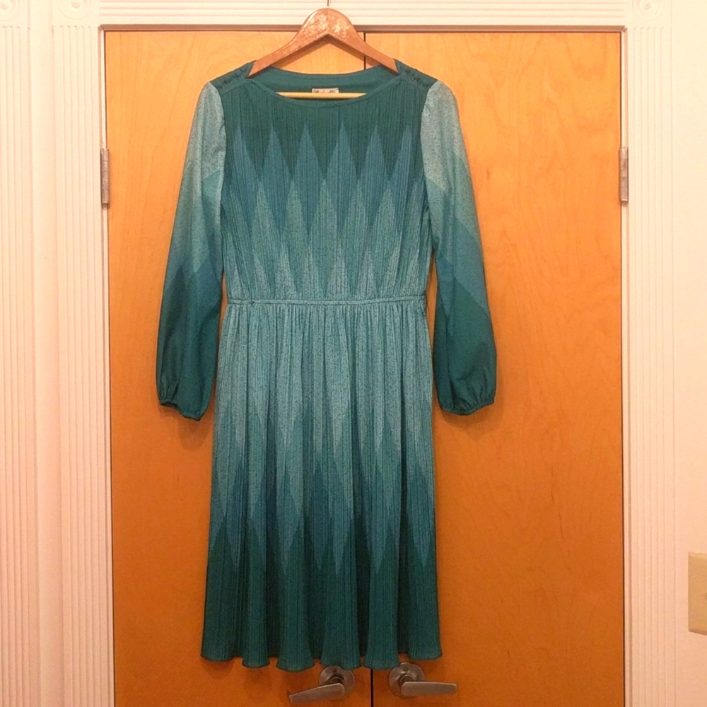 Teal micropleated dress!